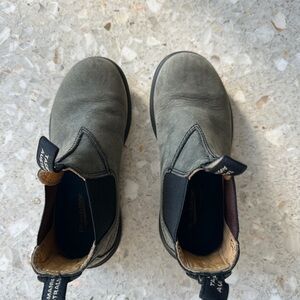 Blundstone Kids Gray Chelsea Boots - size 13